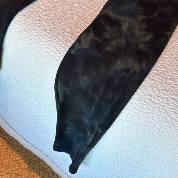 Lululemon align size 10 leggings. - Picture 2 of 6